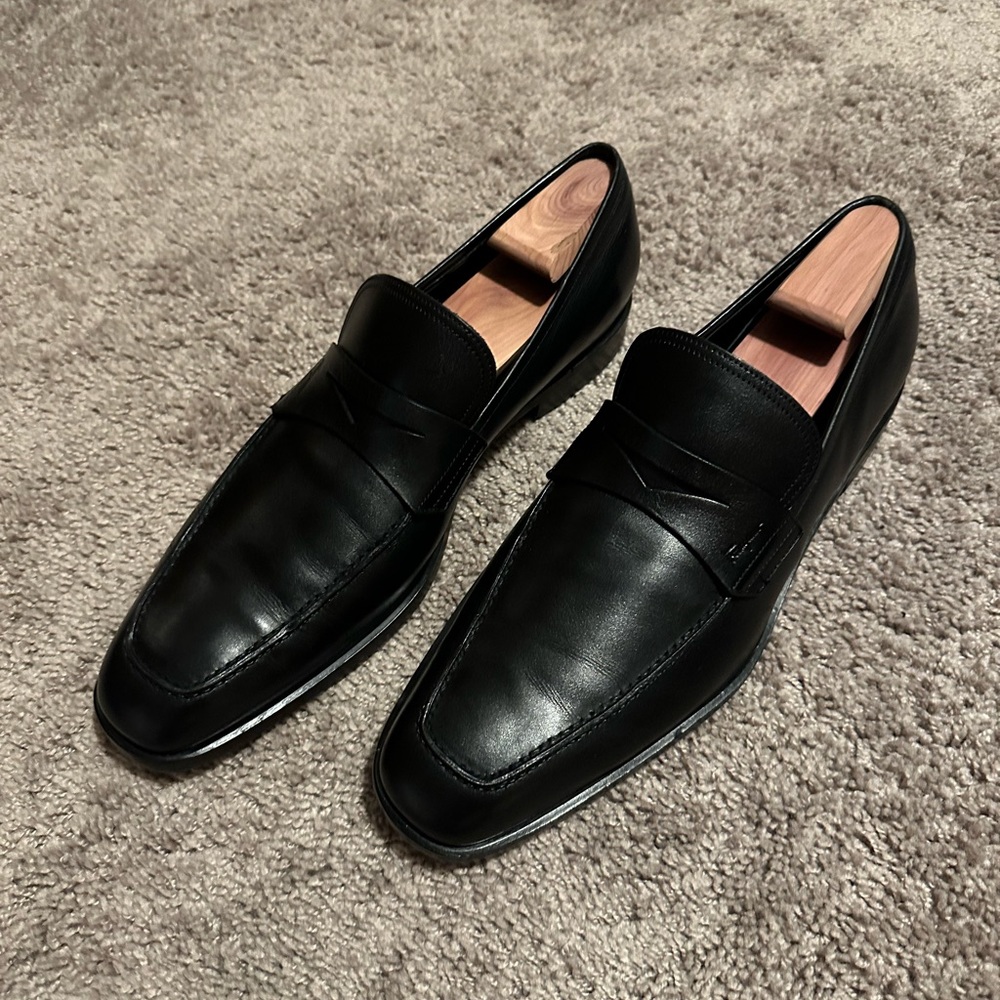 Men's Black Leather Slip-On Loafers